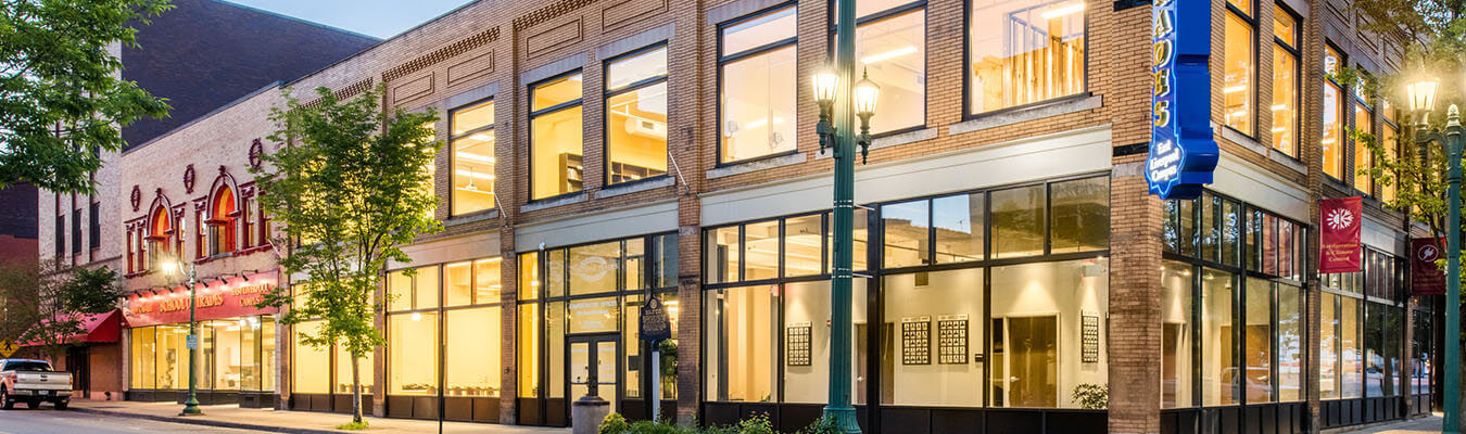 image of the exterior street view of the East Liverpool Campus