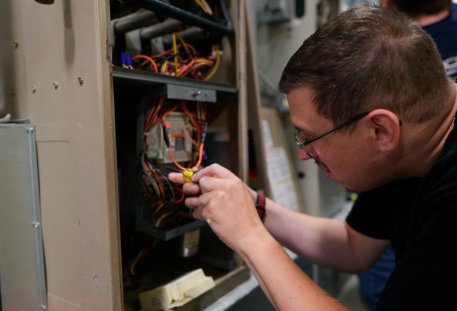 image of ncst hvac student in the training lab
